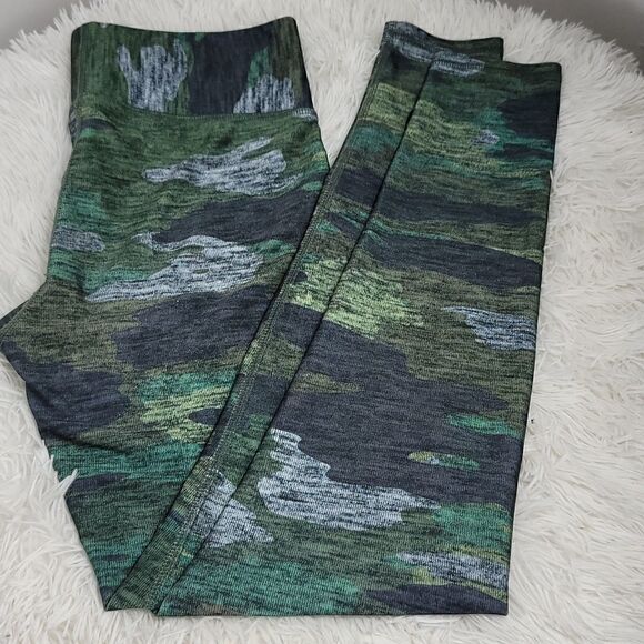 Terez Heathered Green Camo Leggings Size Small - Picture 2 of 11